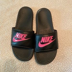 Nike slides